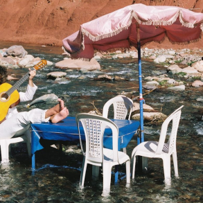 Guitarricadelafuente retratado por Alva Galim y Pedro Artola