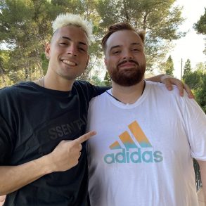 Coscu llegó a España