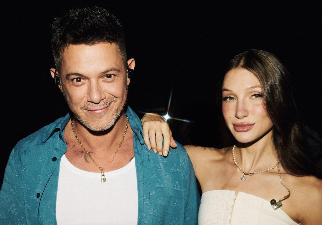 Yami Safdie y Alejandro Sanz